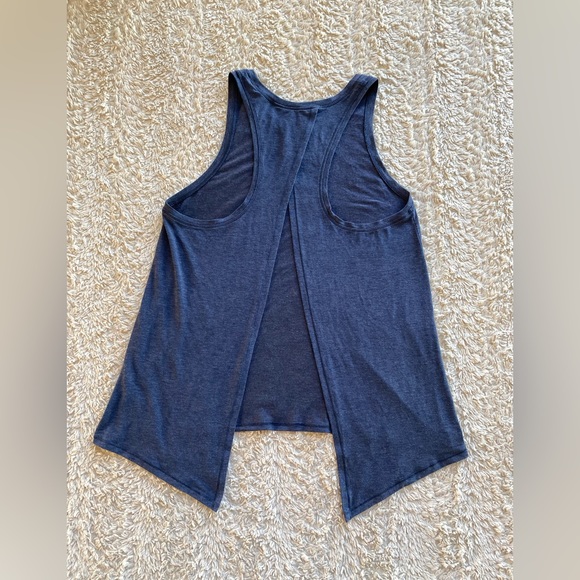 Gap: Tank Top - Picture 12 of 14